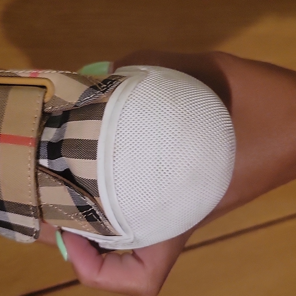 Burberry shoe
